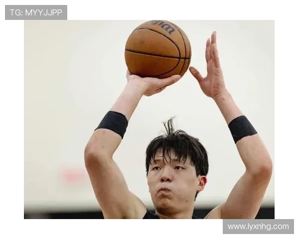 开拓者训练营第三天中国小将表现出色全队状态稳步提升